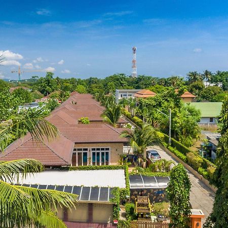 Rawai Private Villas - Pools And Garden Extérieur photo